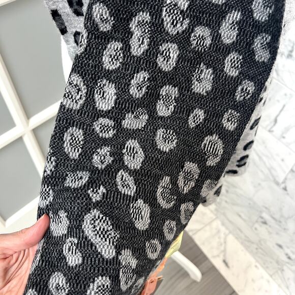 Alessia Massimo Leopard Angora Viscose Scarf Wrap Rhinestones NWT - Picture 5 of 6